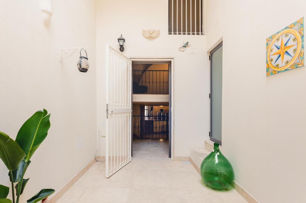 Convivo Apartment Palazzo Galateo Lecce Exterior photo